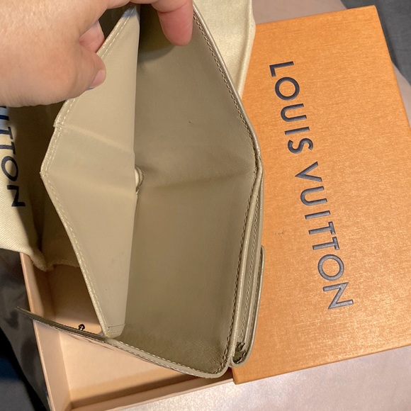 LV VERNIS TAN SHORT WALLET TH0082 - Picture 6 of 8